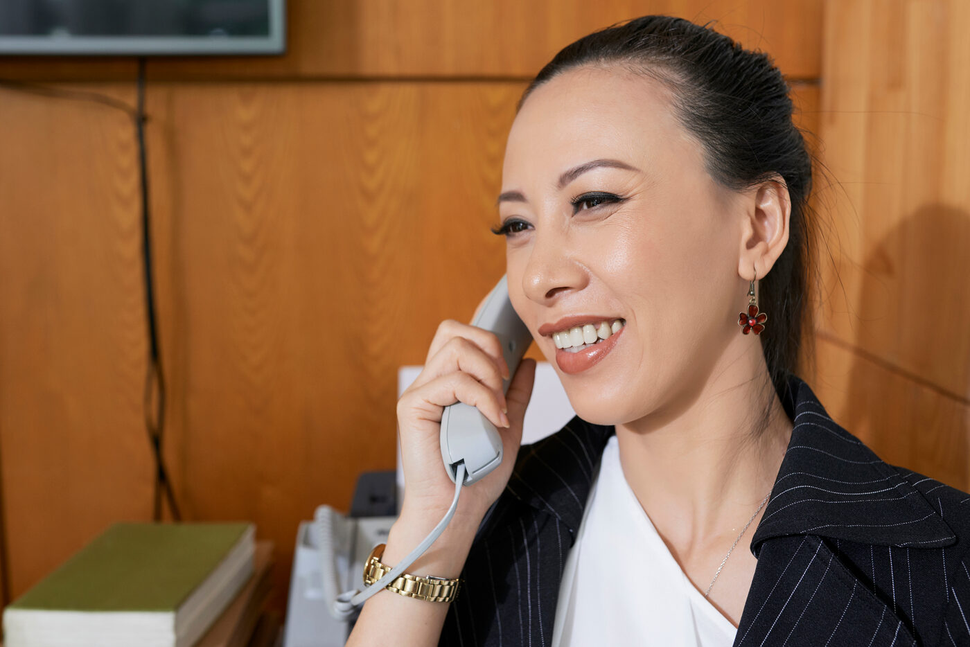 Sales professional on a live call